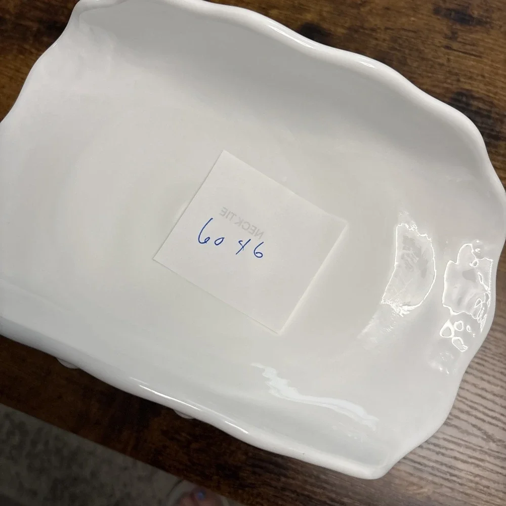 Vntg Indiana Glass Teardrop Fruit Bowl Banana Stand White Milk Glass 8